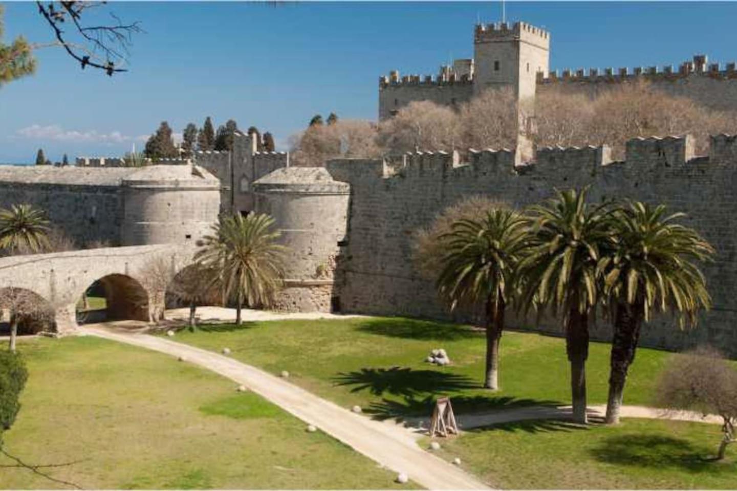 Park House -Beside The Medieval Town Of Rhodes Rhodes City Zewnętrze zdjęcie